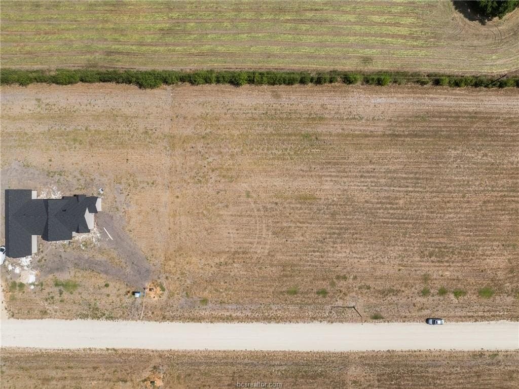 1.04 acres in Burleson County - photo 4