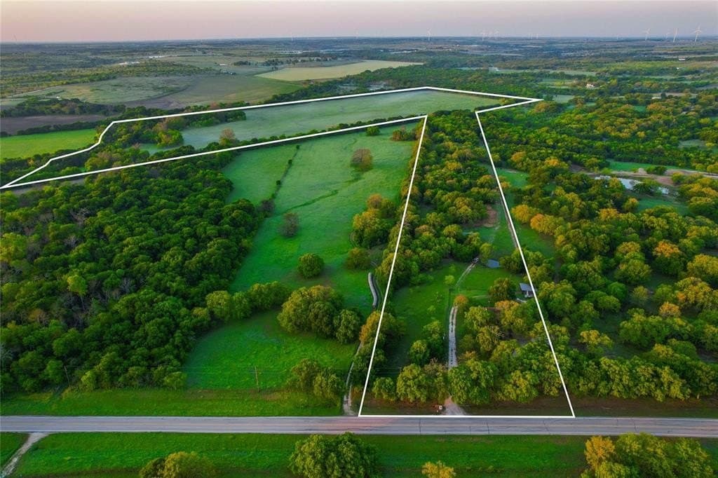 69 acres in Hill County gallery image 3