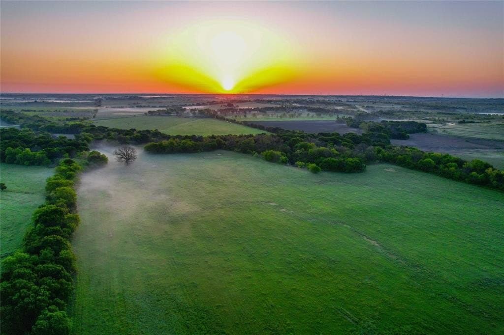 69 acres in Hill County gallery image 2