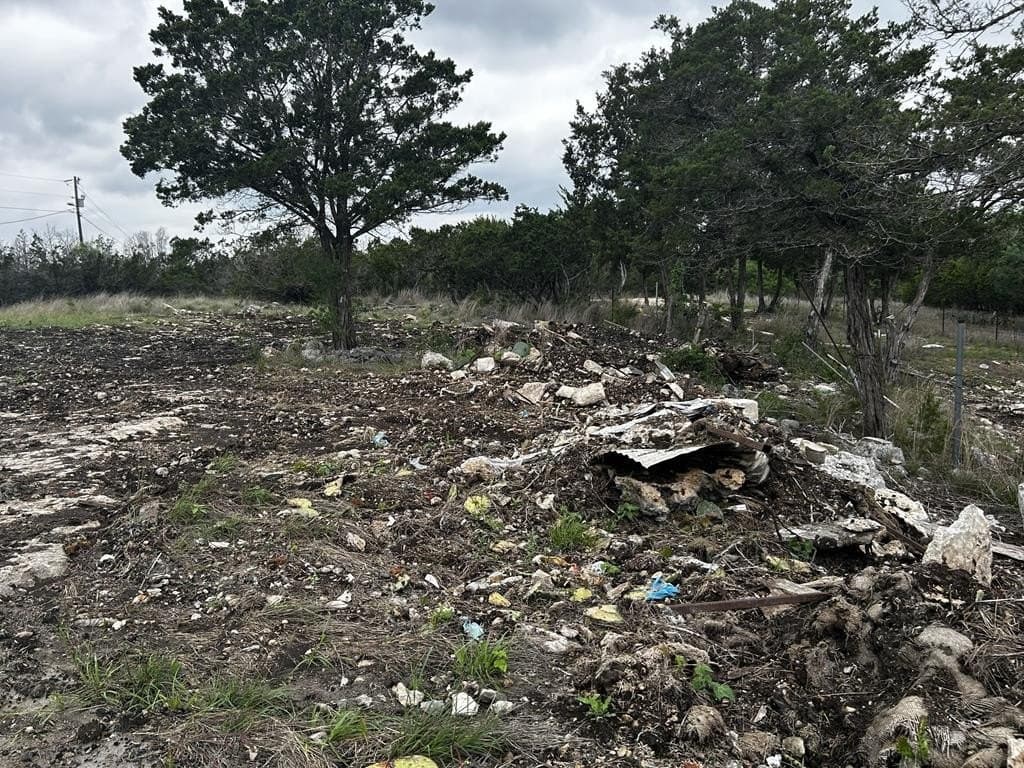 8.71 acres in Kerr County gallery image 4
