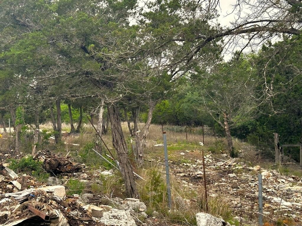 8.71 acres in Kerr County gallery image 3
