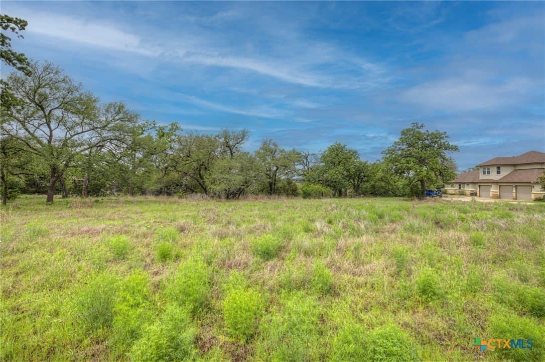1.26 acres in Comal County gallery image 3