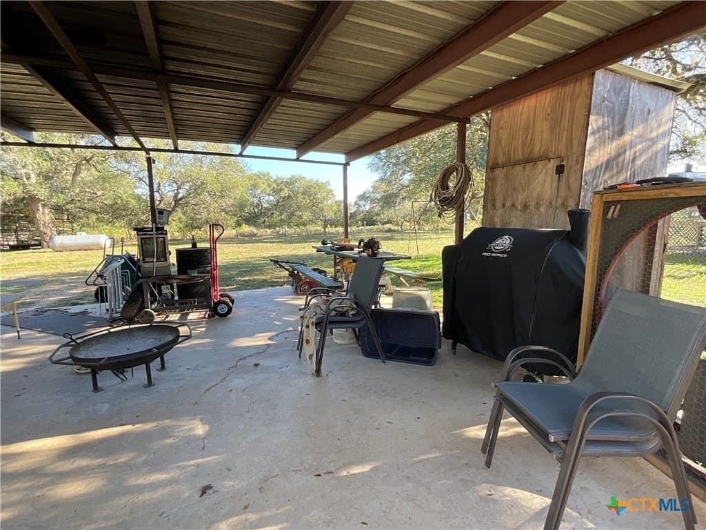 10.28 acres in DeWitt County - photo 9