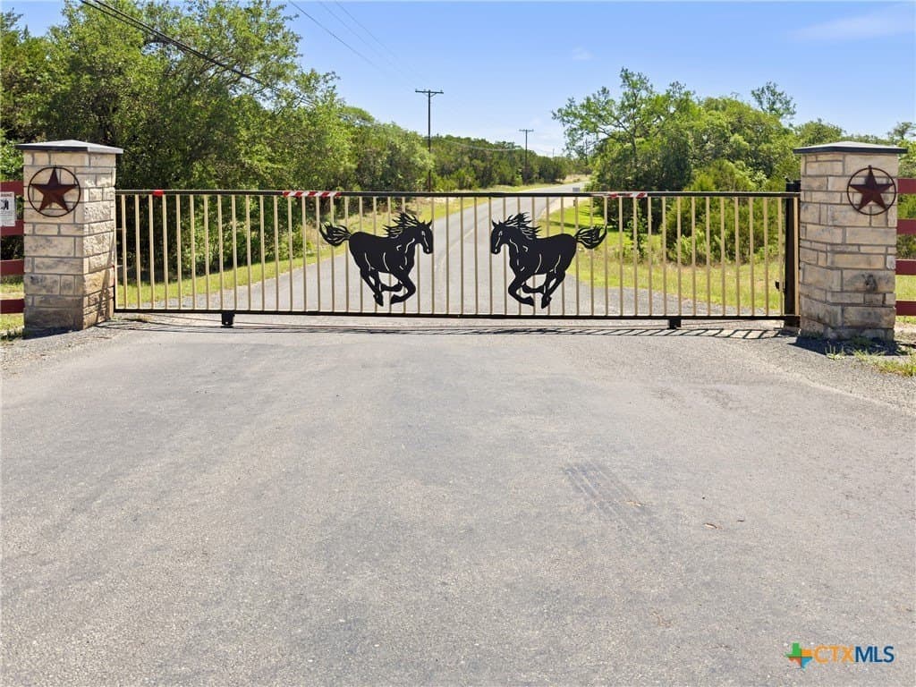 4.75 acres in Comal County - photo 32