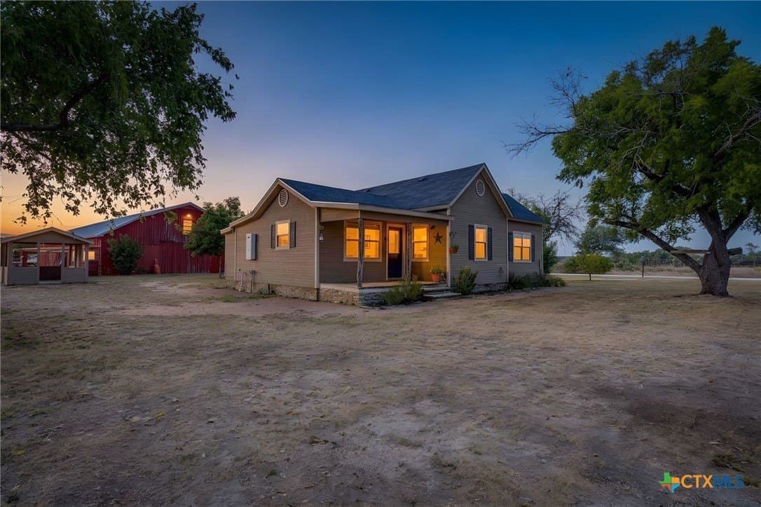 30 acres in Hamilton County