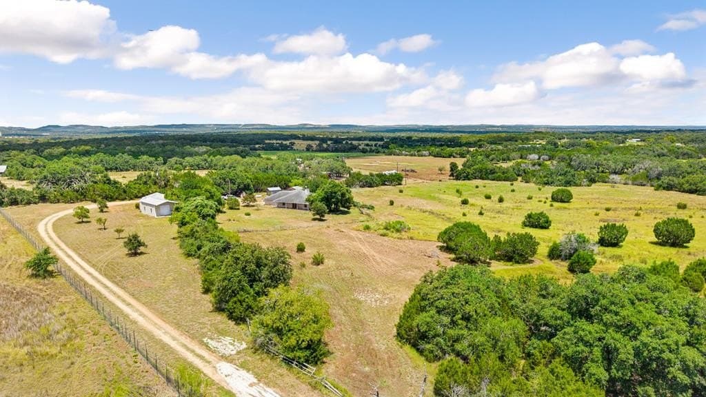 10.68 acres in Blanco County