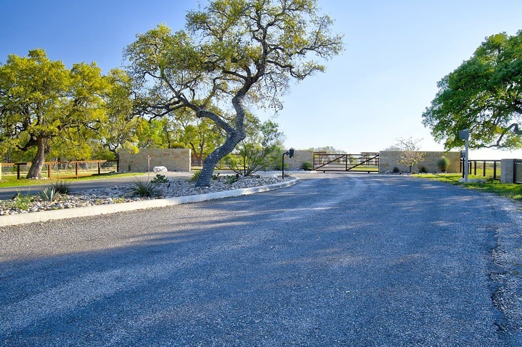 3.07 acres in Gillespie County - photo 7