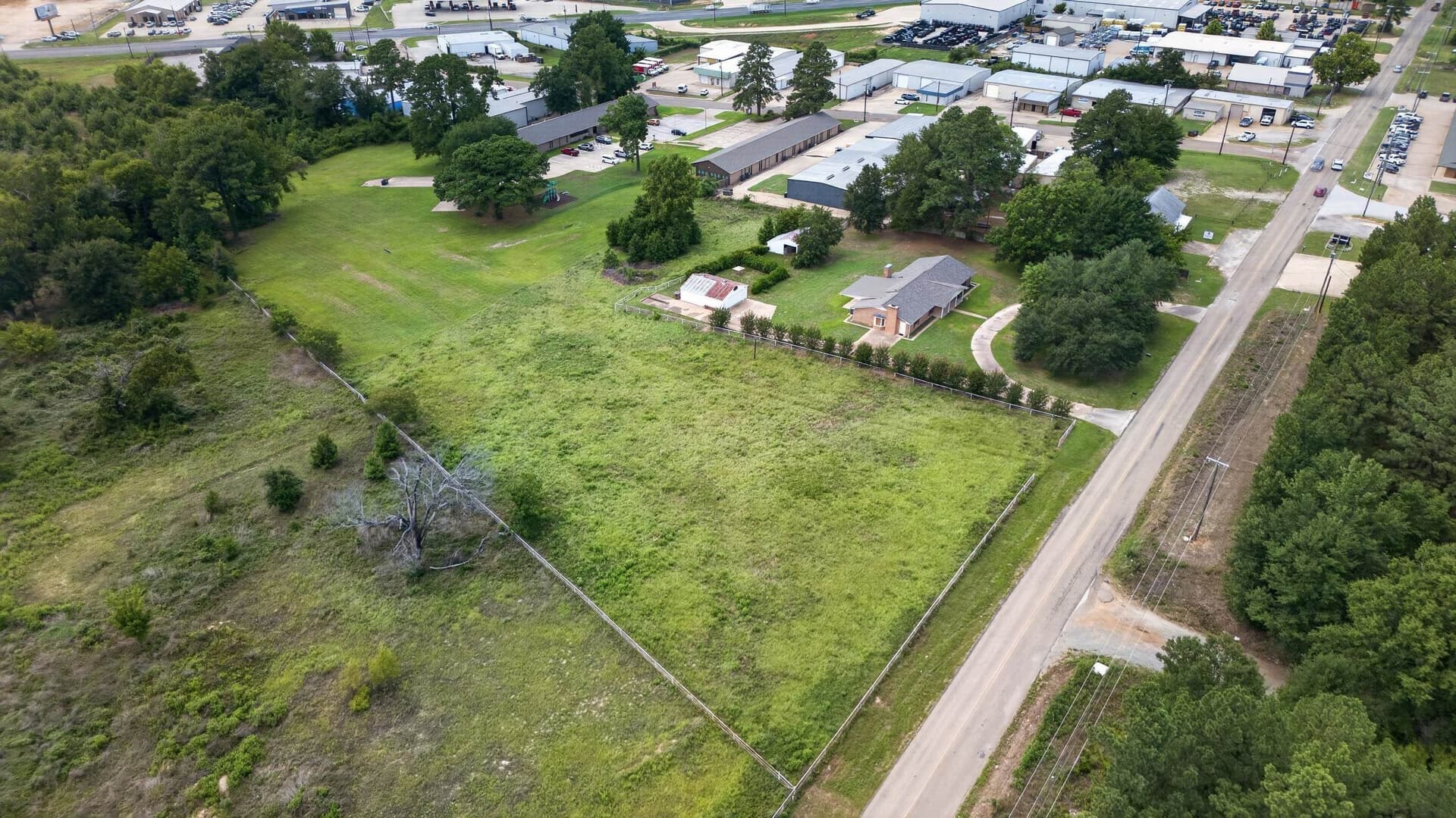 1.93 acres in Smith County