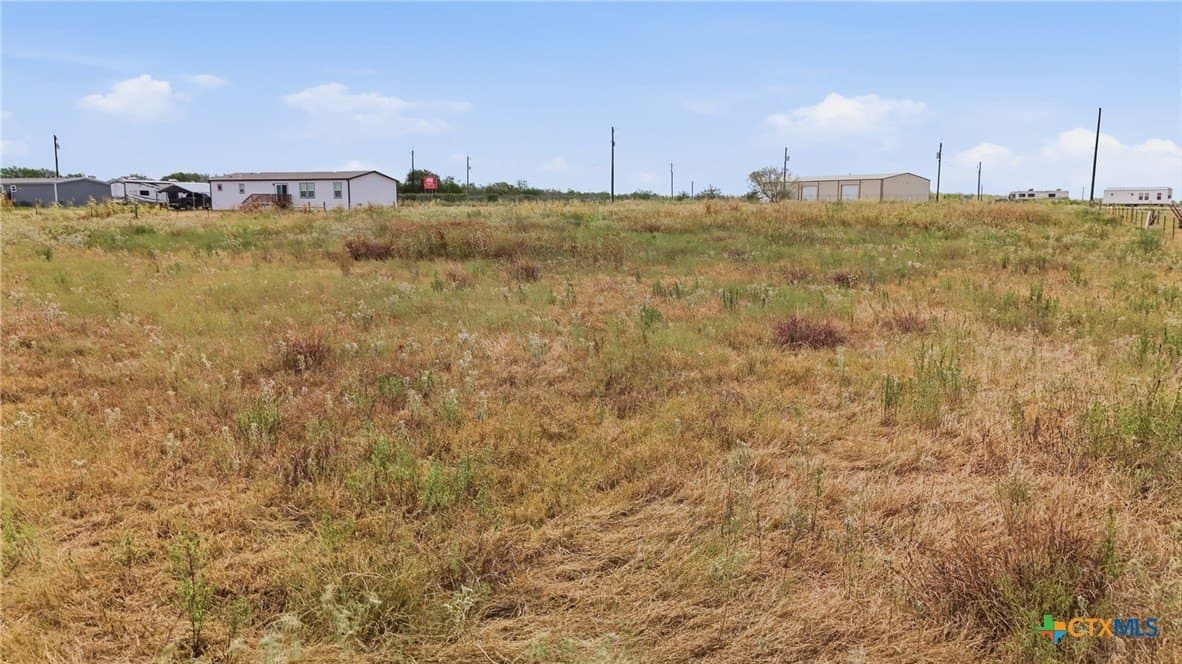 2 acres in Gonzales County - photo 11