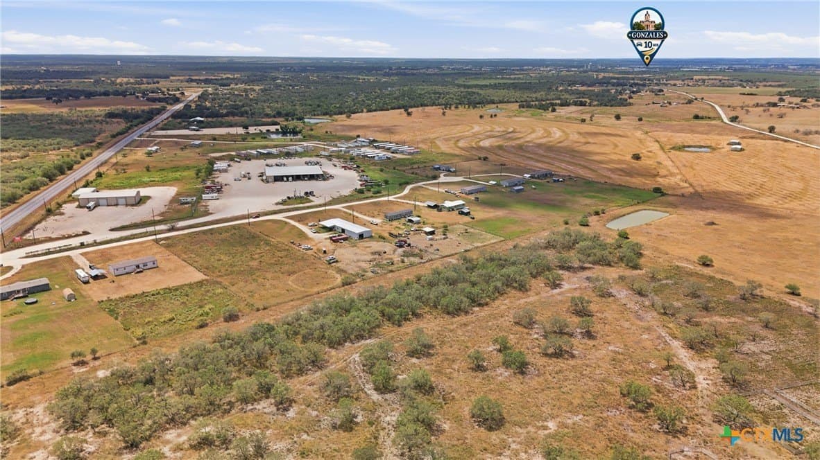 2 acres in Gonzales County - photo 8