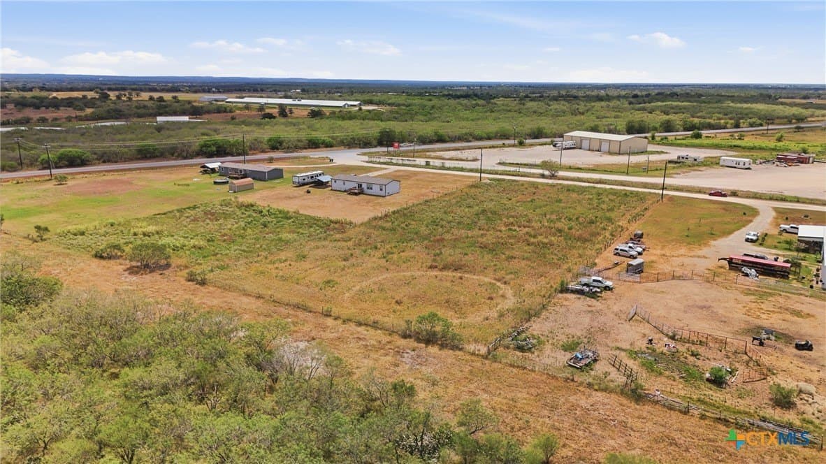 2 acres in Gonzales County - photo 7