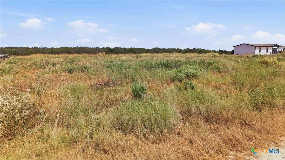 2 acres in Gonzales County - photo 14