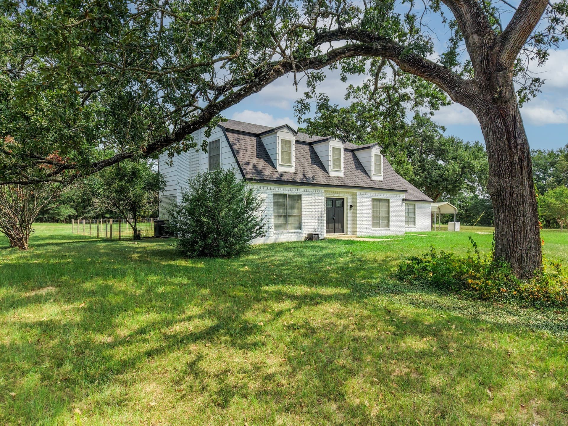 10 acres in Hopkins County - photo 2