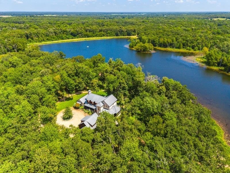 320 acres in Hopkins County