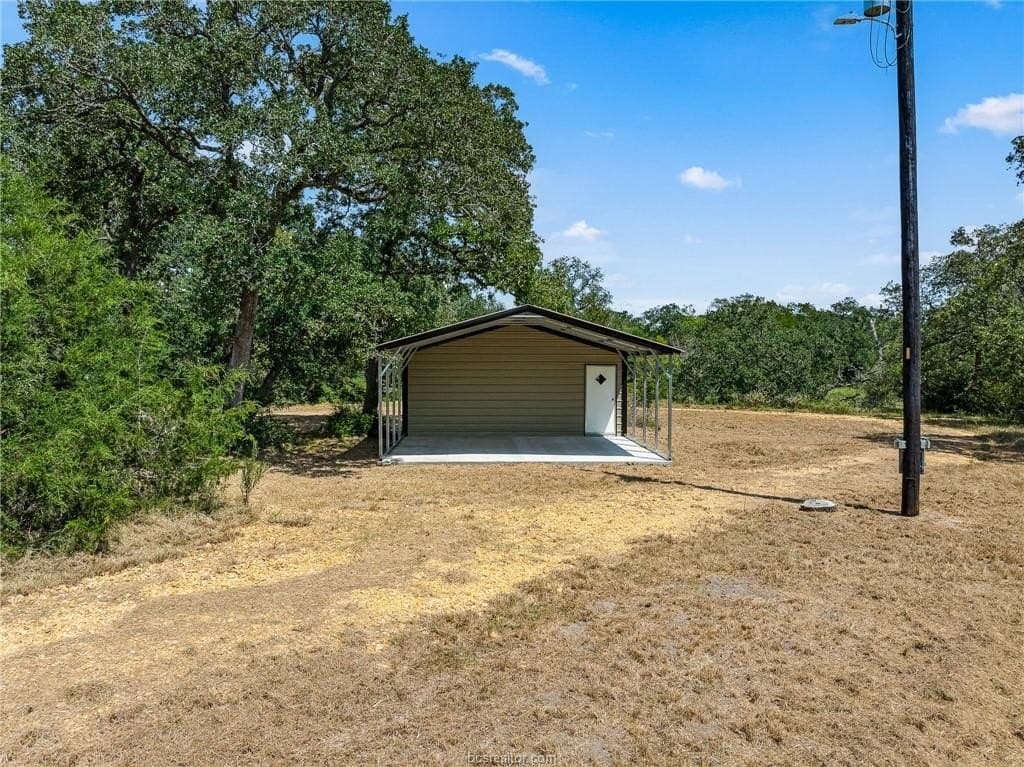 7.97 acres in Burleson County - photo 20