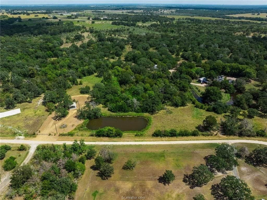 7.97 acres in Burleson County featured view