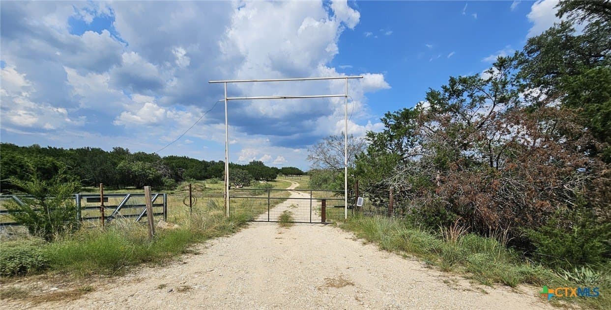 15 acres in Coryell County