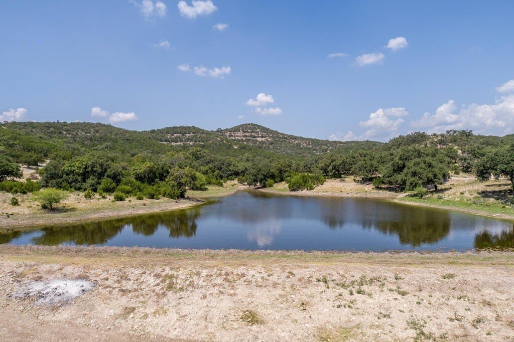 97.69 acres in Edwards County