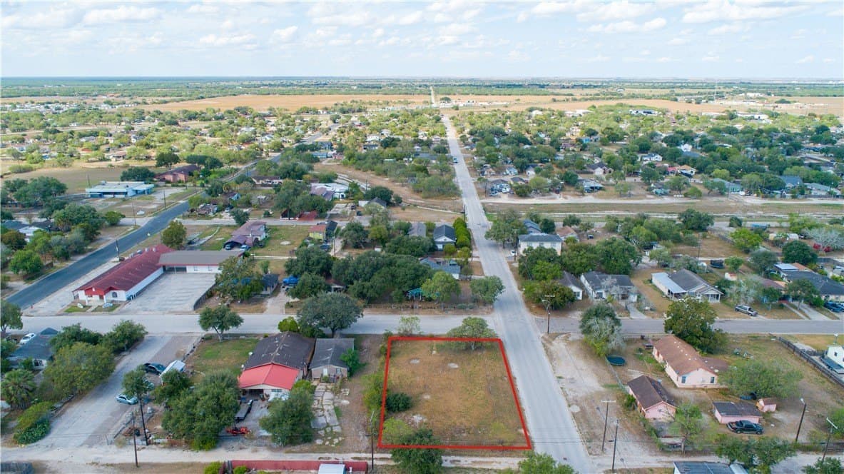 0.24 acres in Kleberg County - photo 10