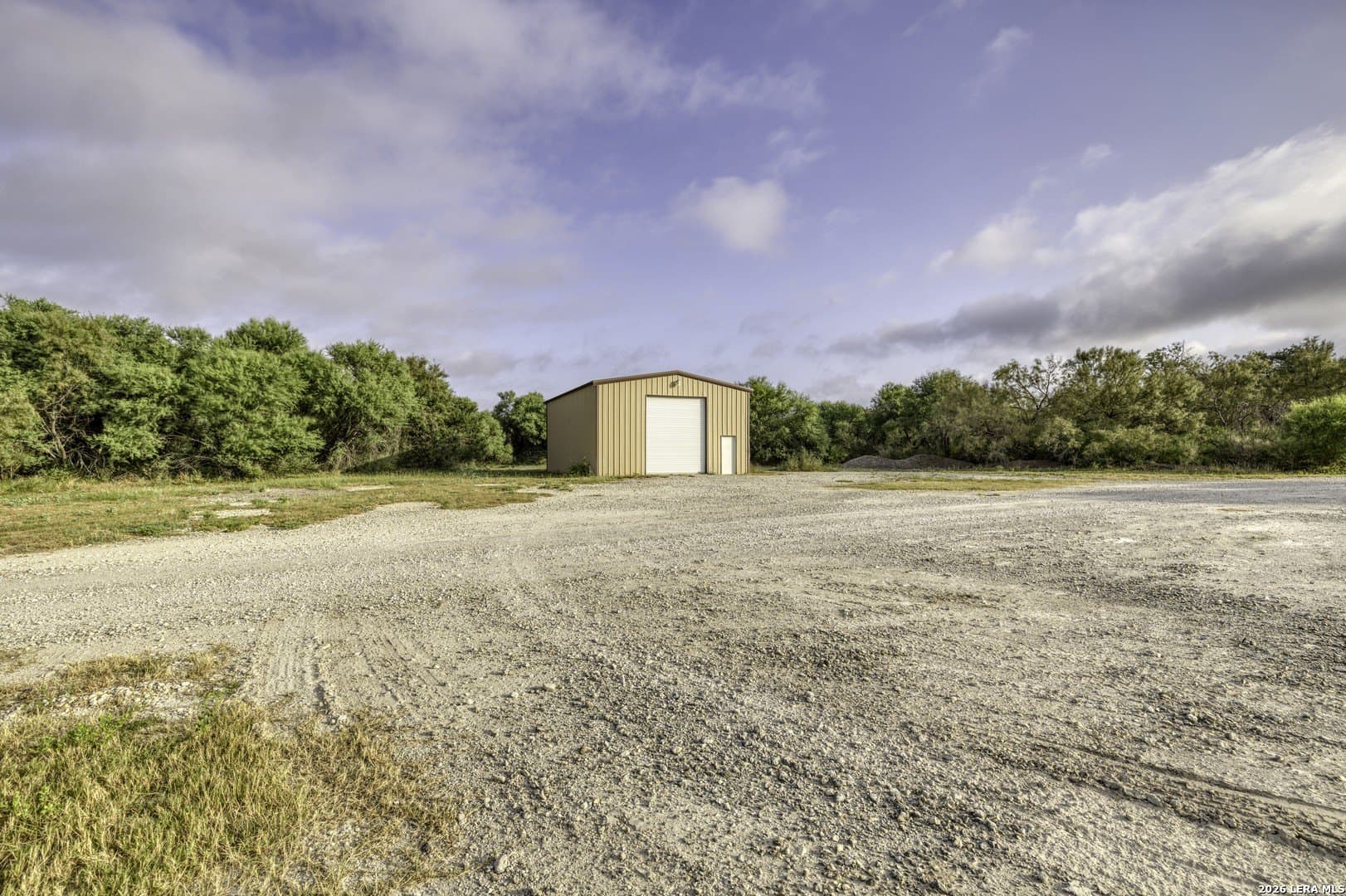 27.57 acres in Uvalde County - photo 9