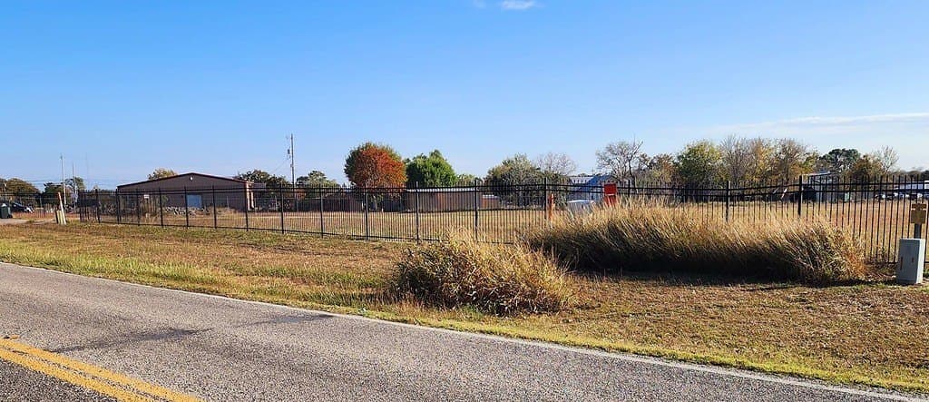 1.33 acres in Fayette County gallery image 4