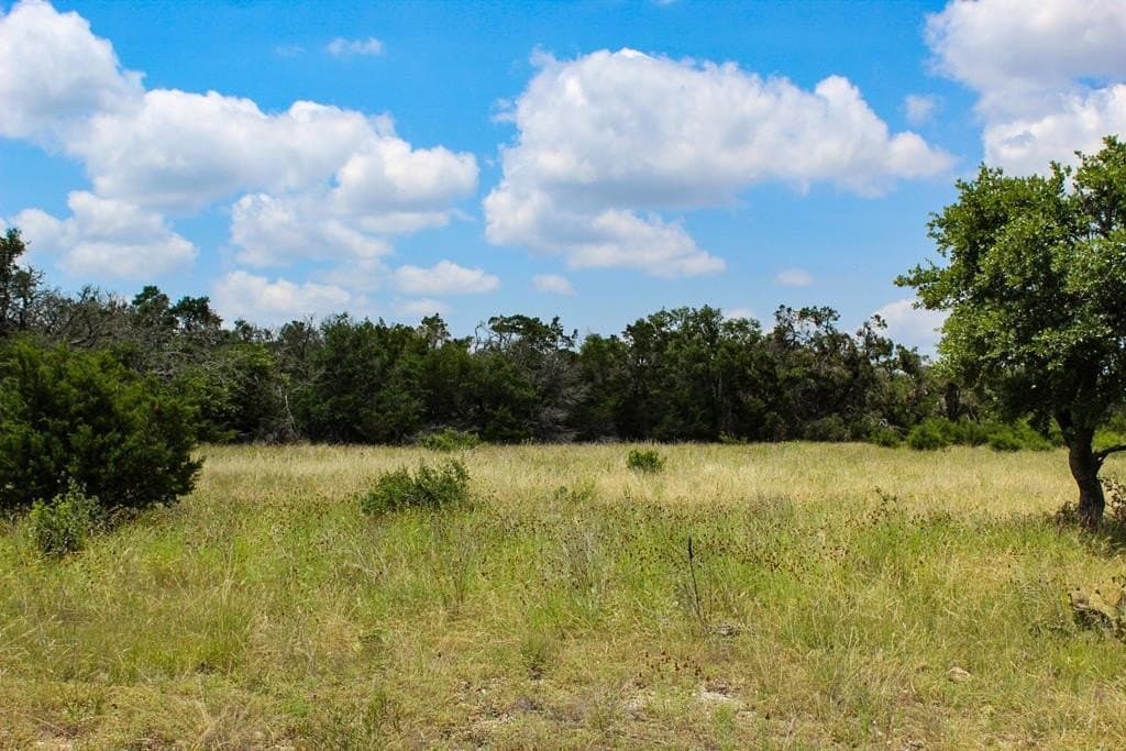 6.44 acres in Kerr County gallery image 3