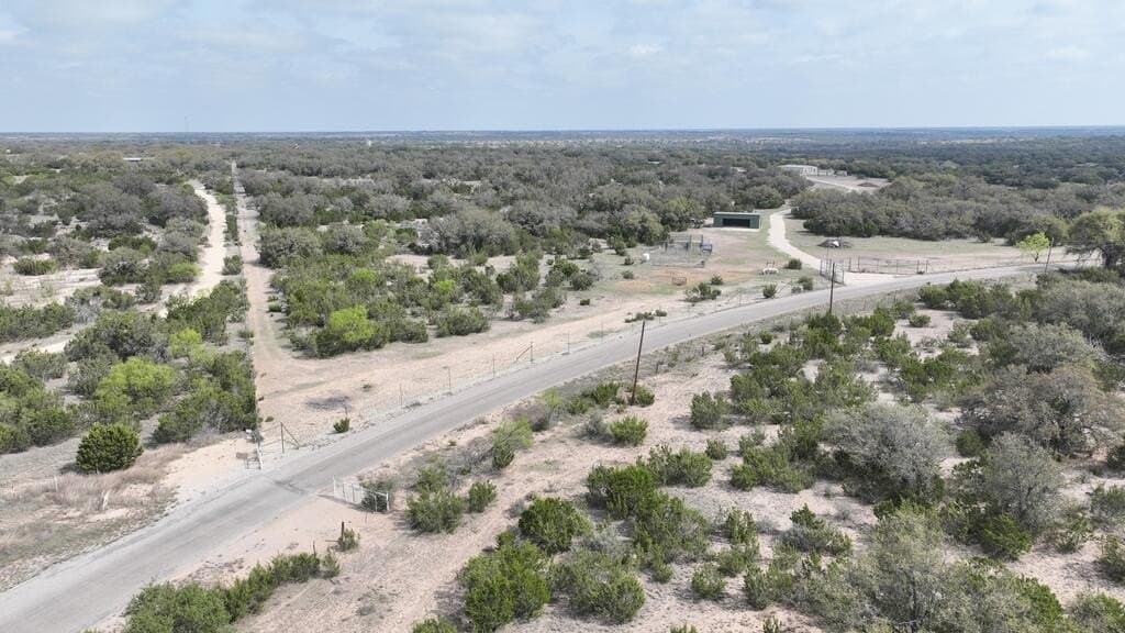 197.23 acres in Sutton County - photo 9