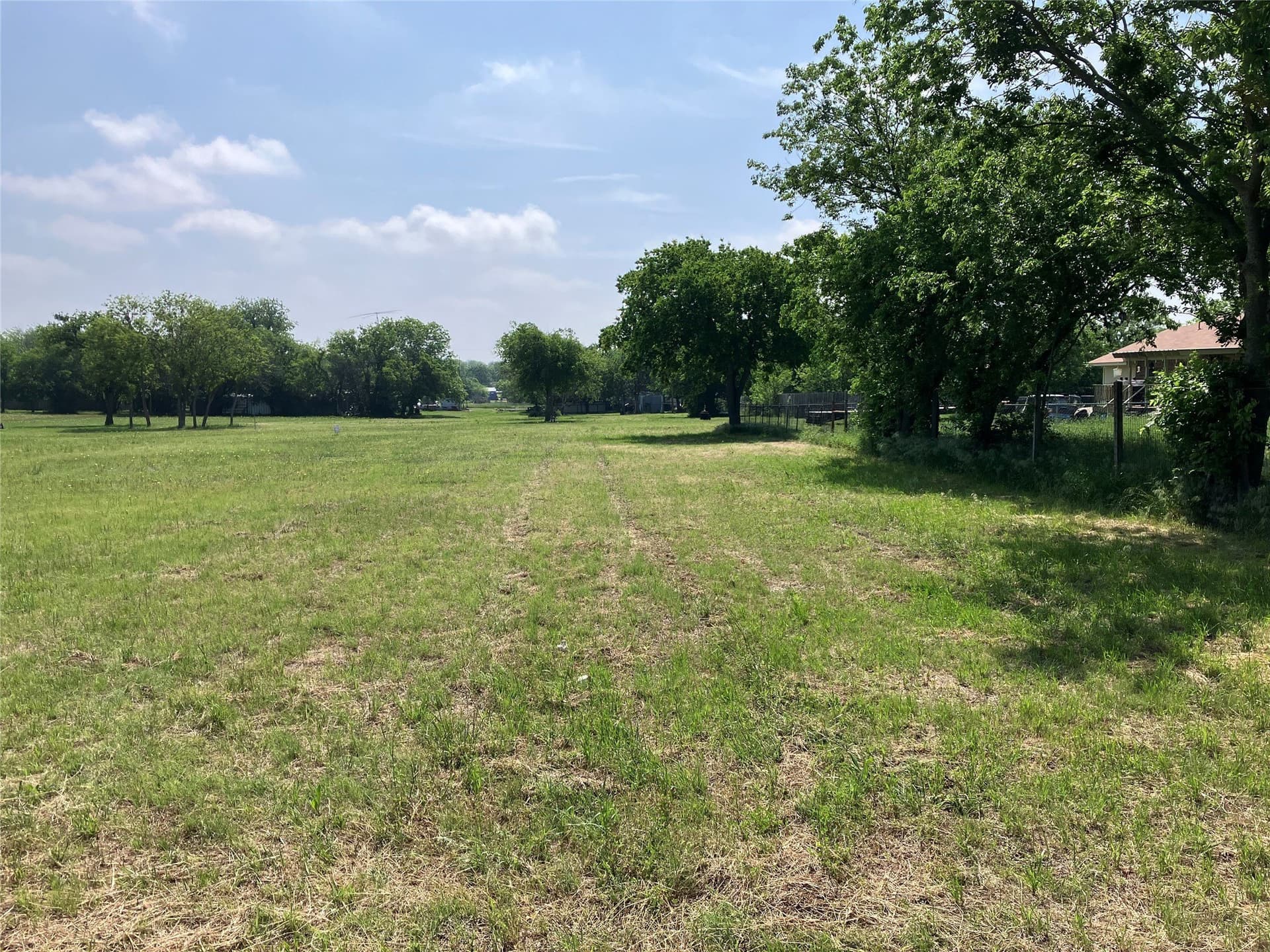 2 acres in Erath County - photo 6
