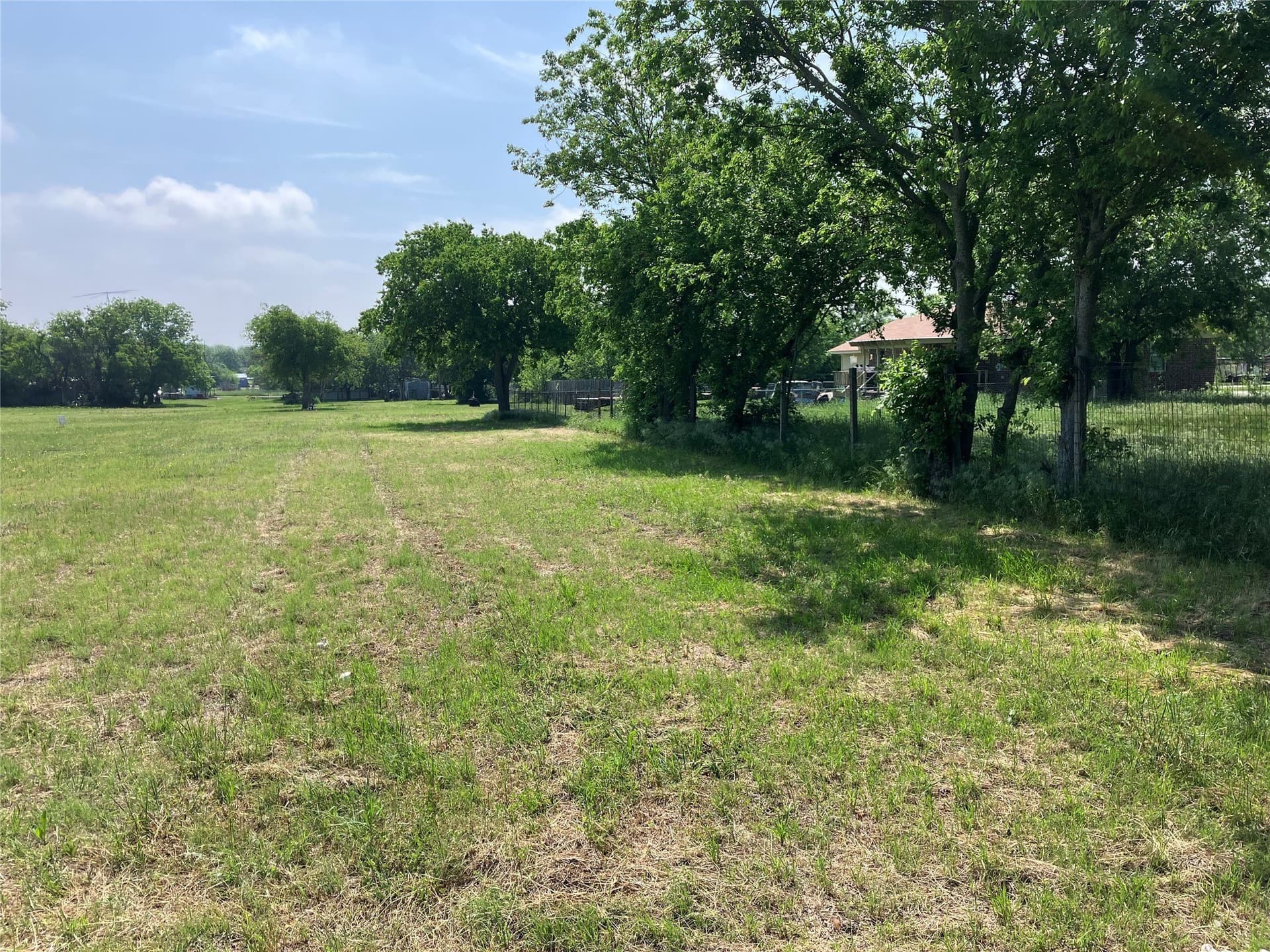 2 acres in Erath County - photo 5