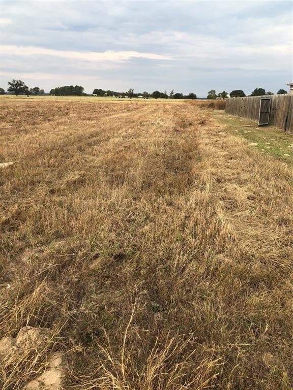 2.37 acres in Smith County