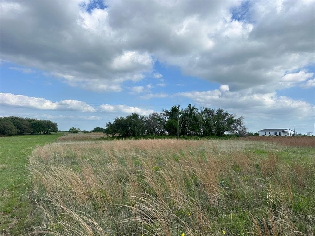 5 acres in Comanche County