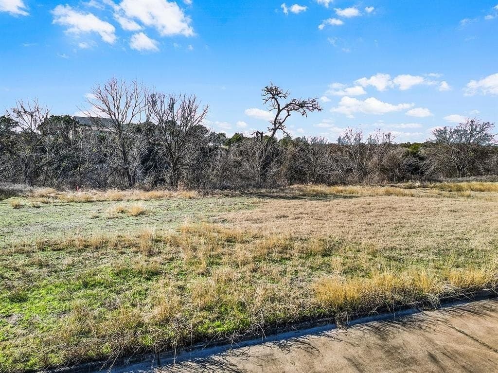 0.55 acres in Somervell County gallery image 3