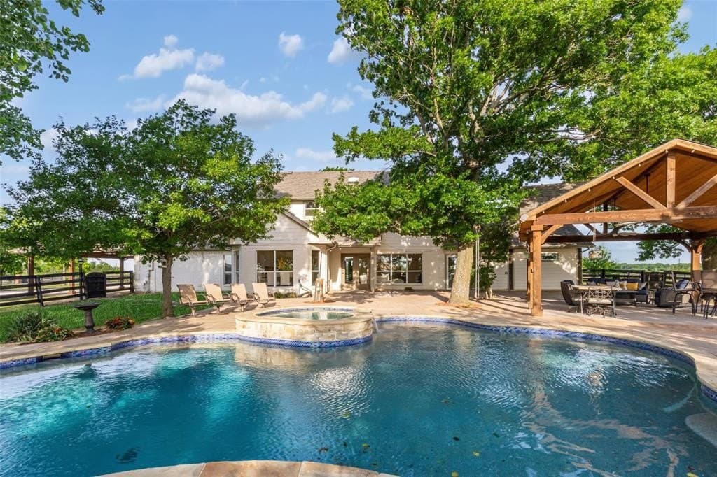 16 acres in Collin County