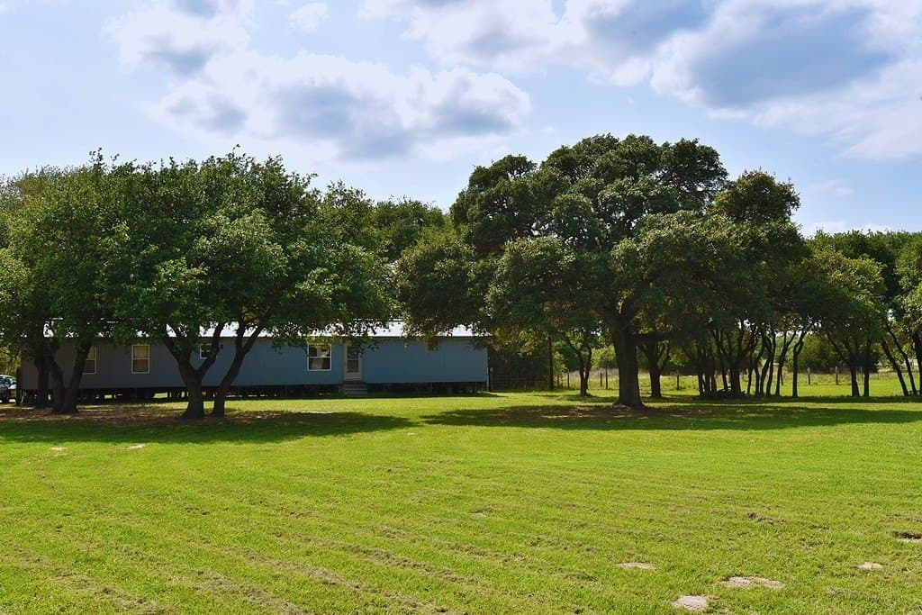 10.1 acres in Lavaca County