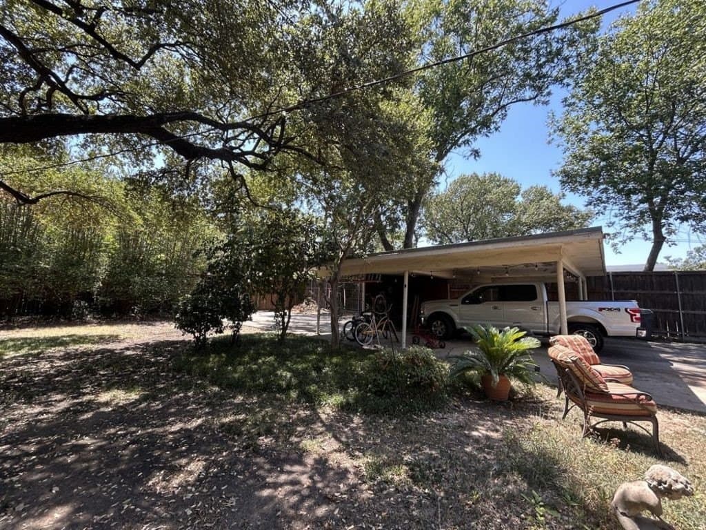 0.37 acres in Dallas County - photo 6
