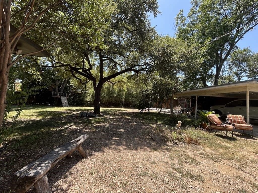 0.37 acres in Dallas County - photo 5