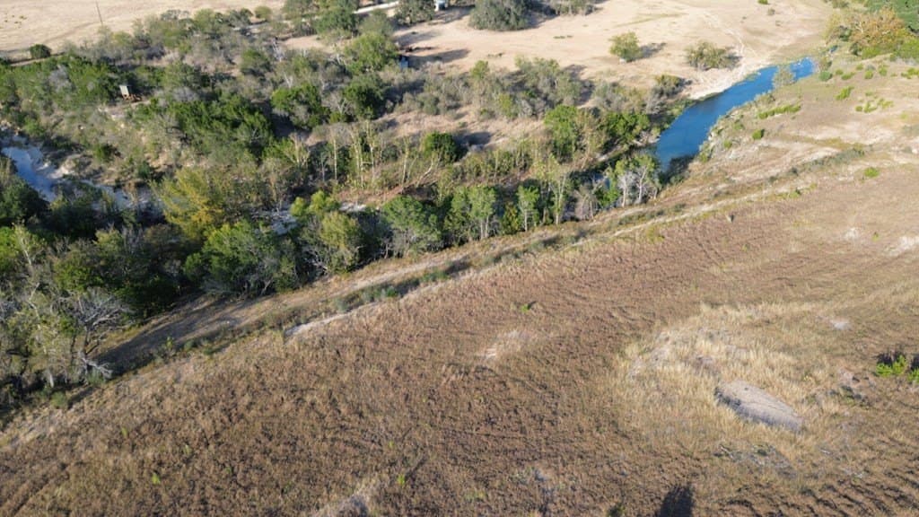 10 acres in Bandera County - photo 6