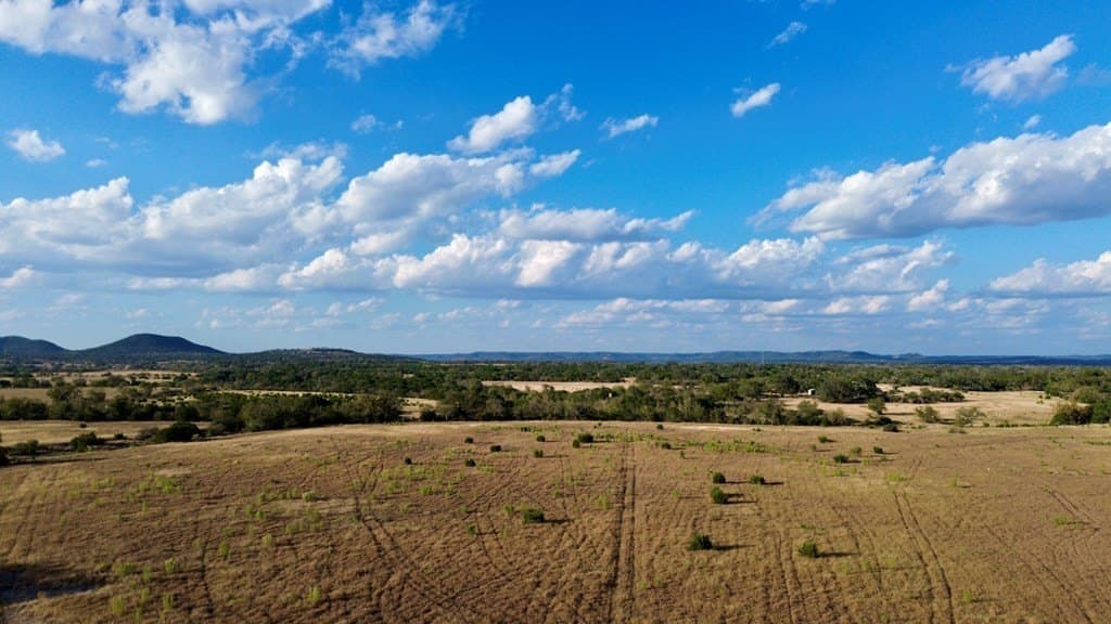 10 acres in Bandera County gallery image 3