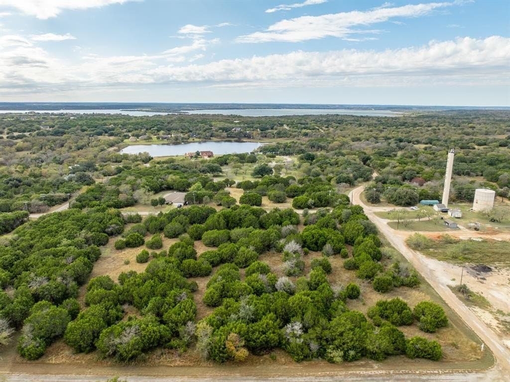 0.33 acres in Hill County gallery image 3