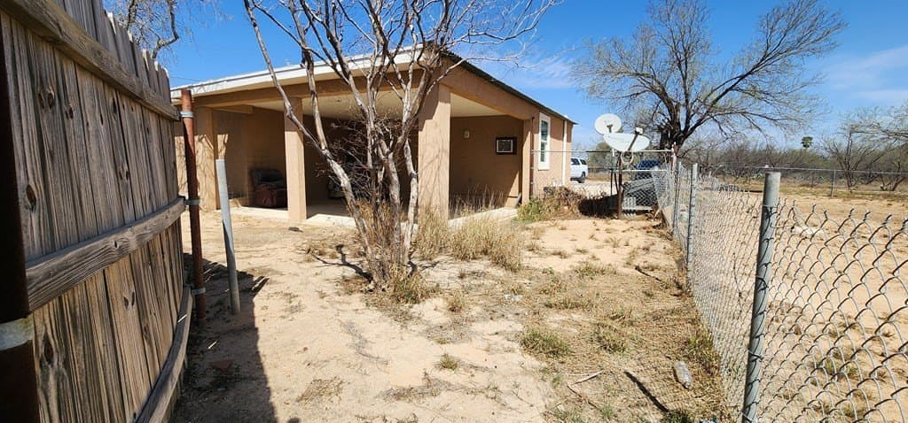 14,000 acres in Dimmit County gallery image 3