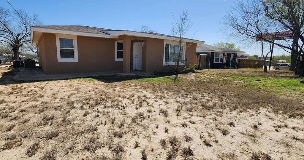 14,000 acres in Dimmit County