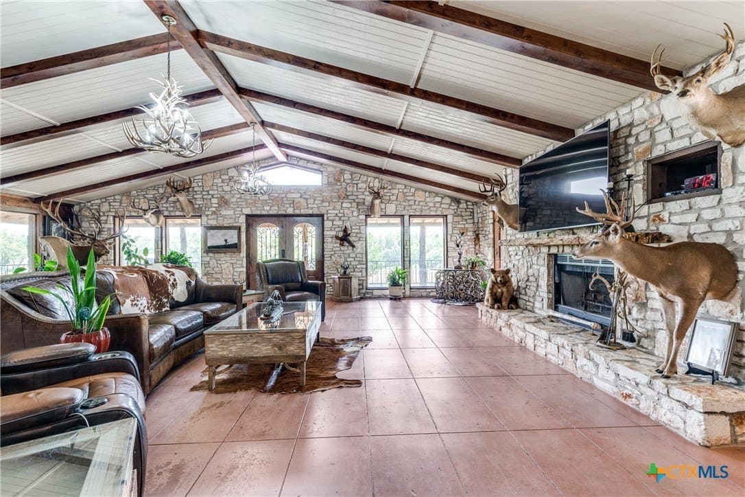 13.4 acres in Bexar County - photo 7