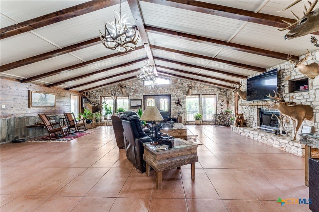 13.4 acres in Bexar County - photo 8