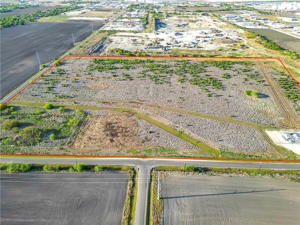 30 acres in Nueces County gallery image 3