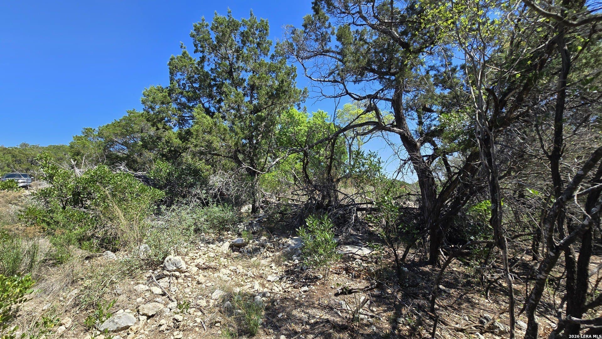 1.36 acres in Bandera County gallery image 3
