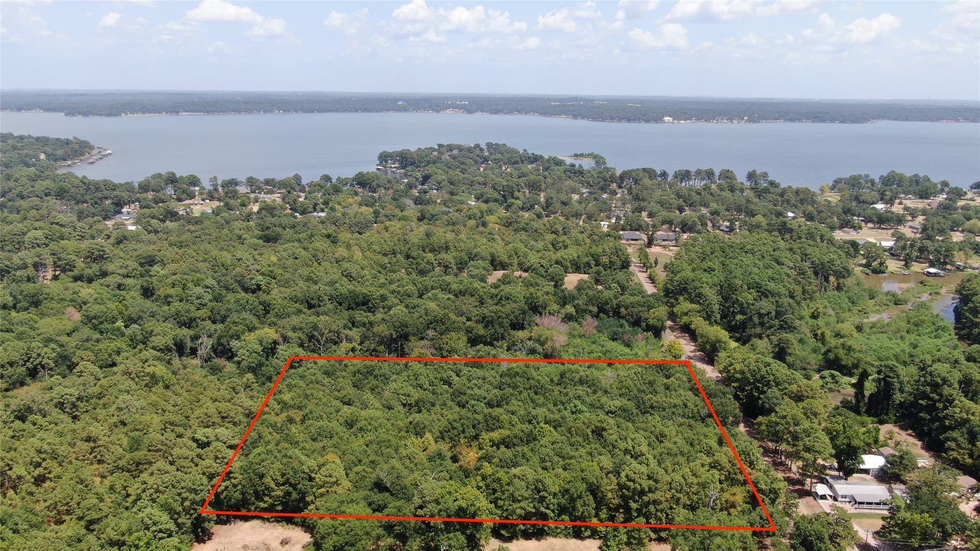 4.79 acres in Henderson County