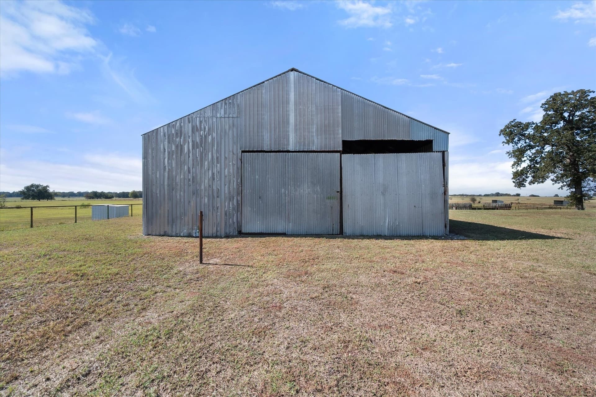 23.87 acres in Freestone County - photo 27