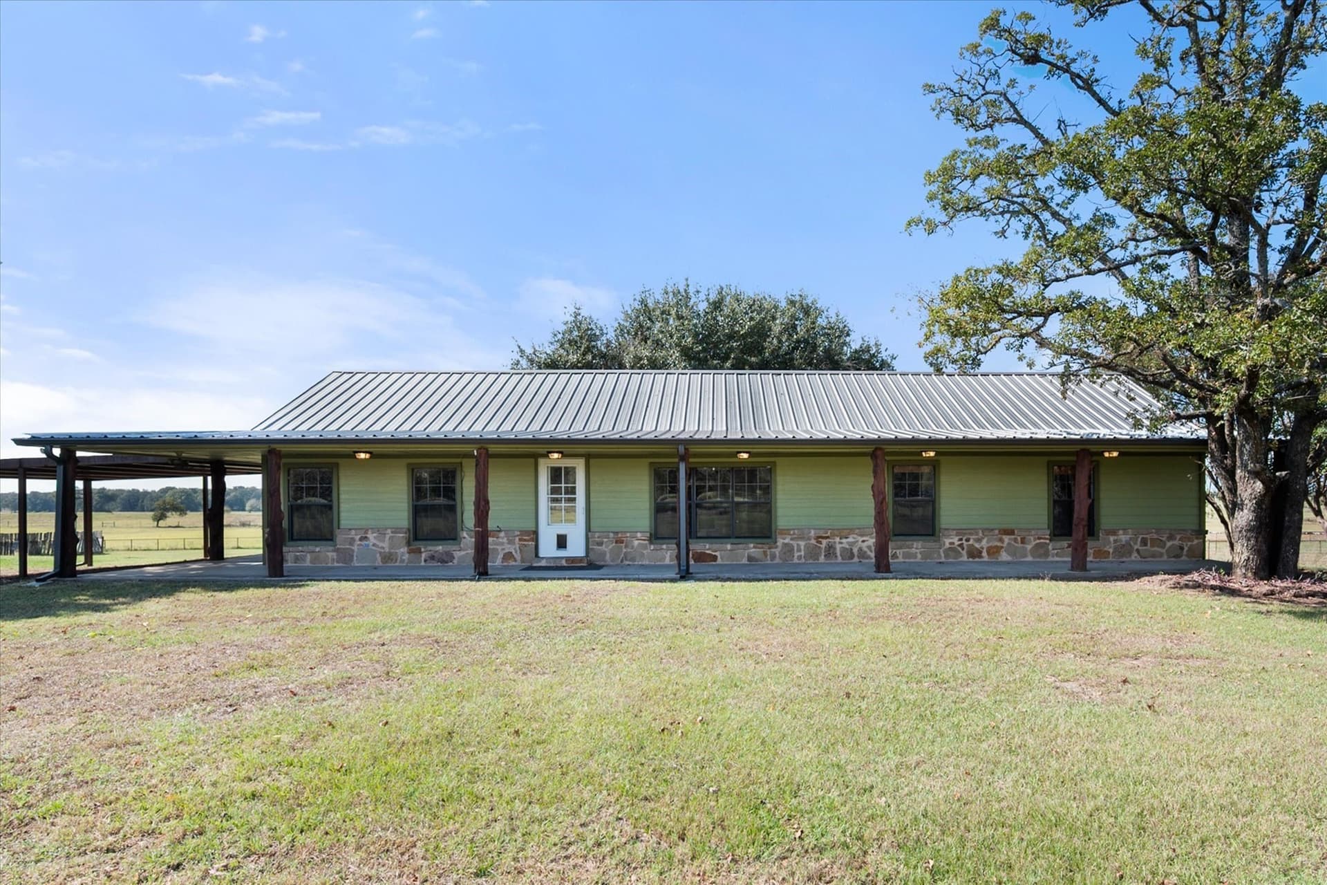 23.87 acres in Freestone County - photo 2