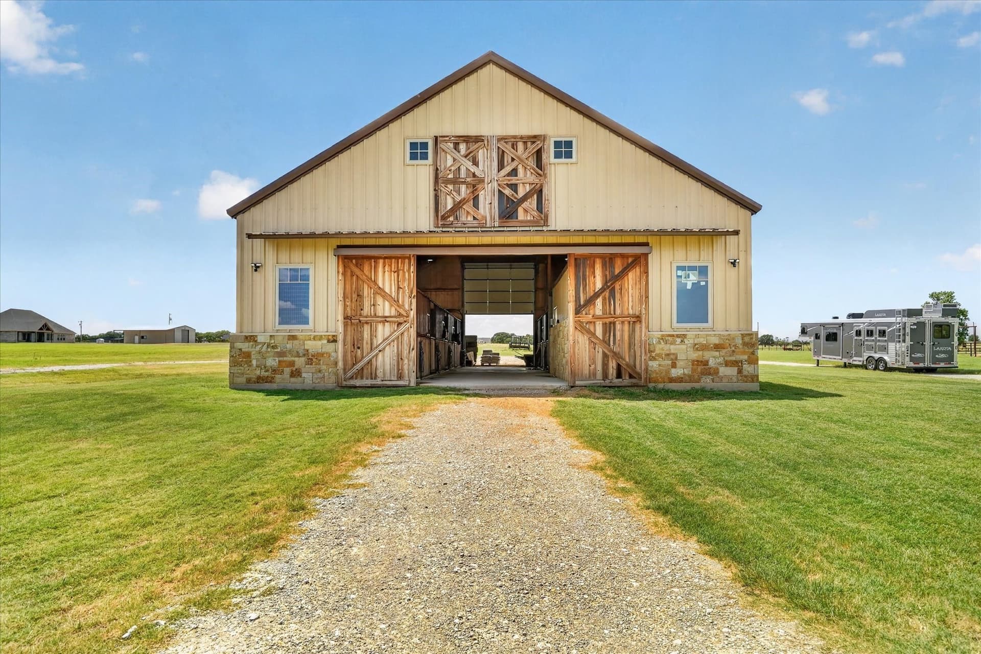 10.04 acres in Hood County