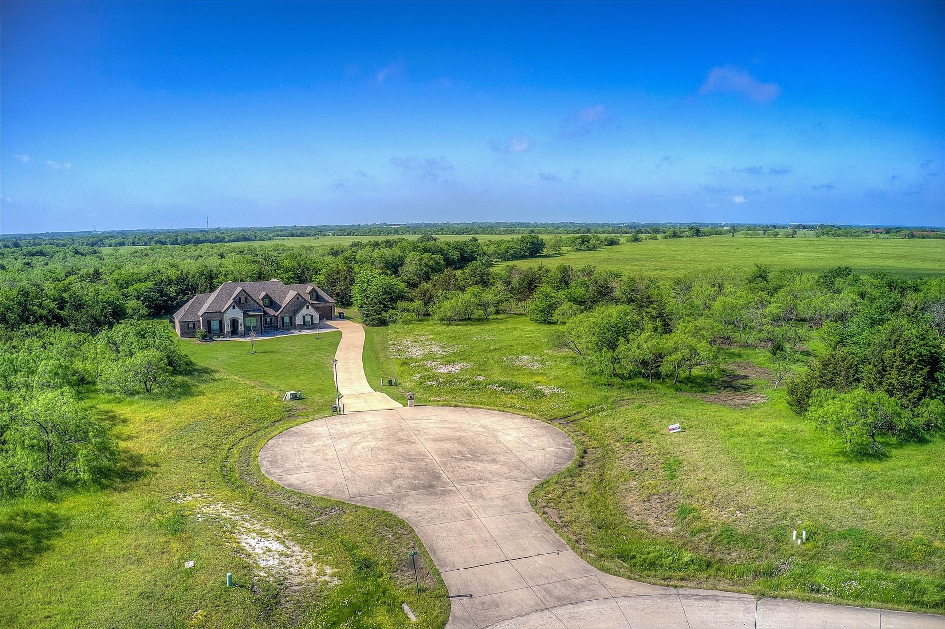 2.07 acres in Kaufman County